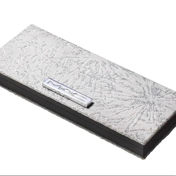 MAC PALETTE IN FLASHING ICE EXTRA DIMENSION SKINFINISH - Picture 2 of 3